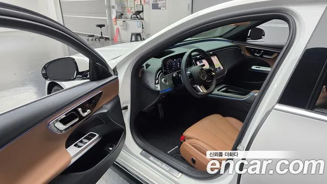 Mercedes-Benz E-Class W214 — Фото автомобиля 15
