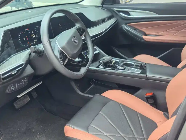 Changan Eado — Фото автомобиля 4