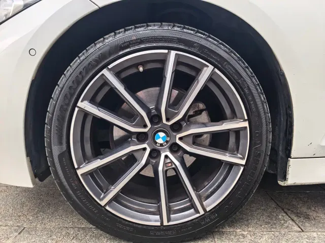 BMW 3 Series — Фото автомобиля 13
