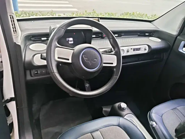 Wuling Hongguang Mini EV — Фото автомобиля 9