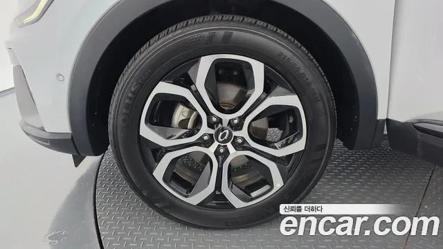 Renault Korea XM3 — Фото автомобиля 5