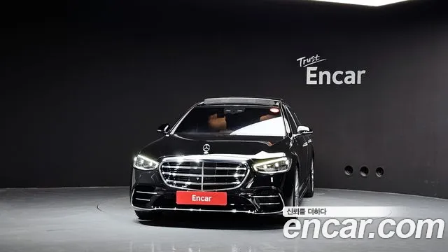 Mercedes-Benz S-Class — Фото автомобиля 3