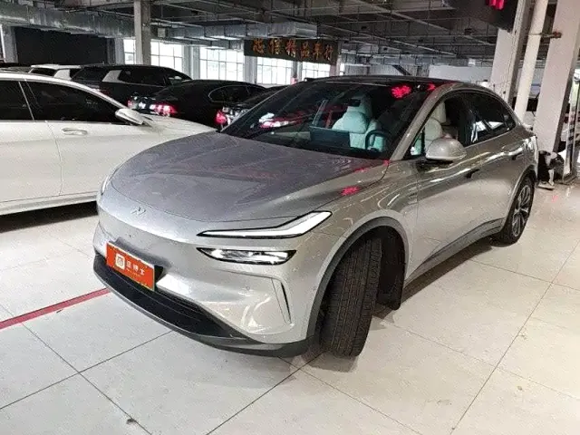 Фотография автомобиля — Onvo L60