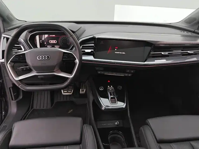 Audi Q4 e-tron — Фото автомобиля 12