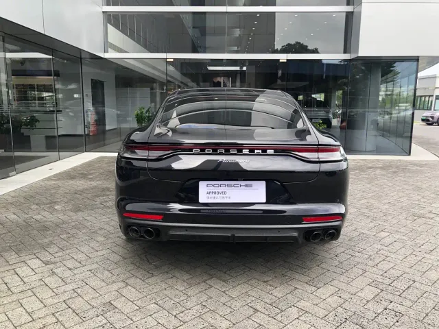 Porsche Panamera — Фото автомобиля 2