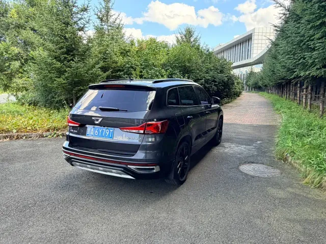 Jetta VS7 — Фото автомобиля 4