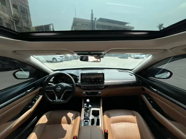 Nissan Teana — Фото автомобиля 5