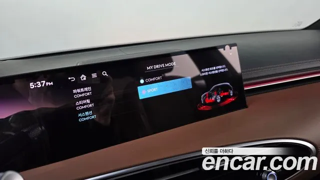 Genesis GV70 — Фото автомобиля 28