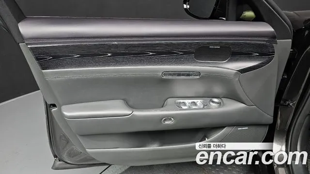 Genesis G90 Бензин 3.5 Turbo 2WD — Фото автомобиля 24
