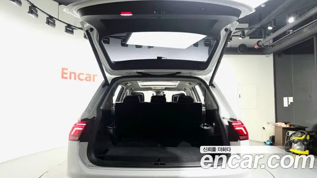 Volkswagen Tiguan — Фото автомобиля 19