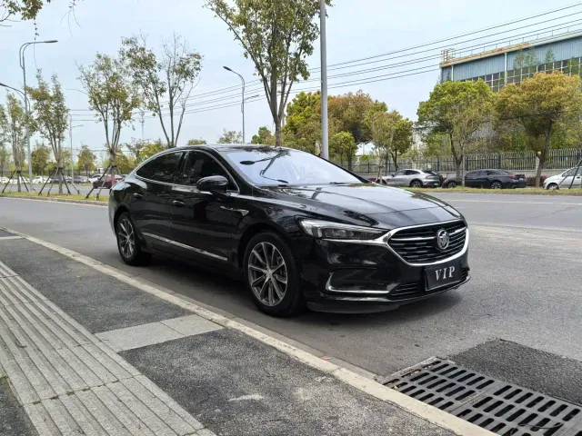 Фотография автомобиля — Buick LaCrosse