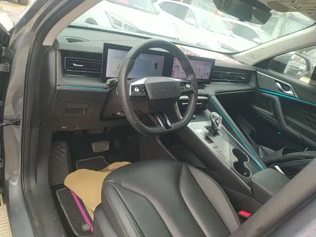 Roewe Roewe RX5 2023 1.5T Superior Edition — Фото автомобиля 9