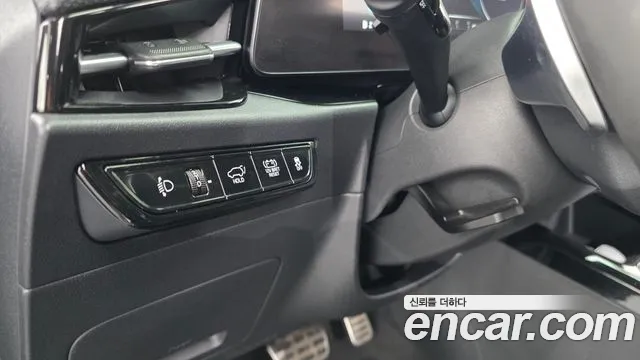 Kia Niro The All New — Фото автомобиля 28