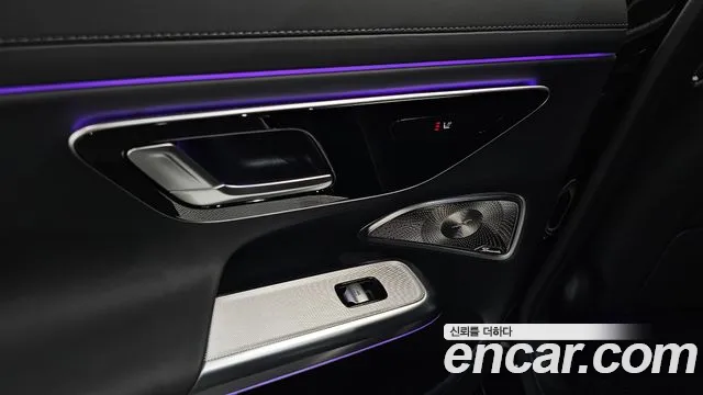 Mercedes-Benz E-Class — Фото автомобиля 18