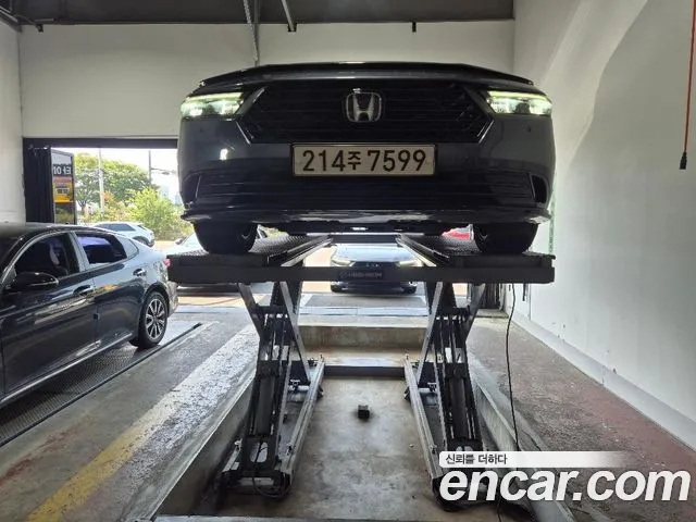 Фотография автомобиля — Honda Accord 11th Gen
