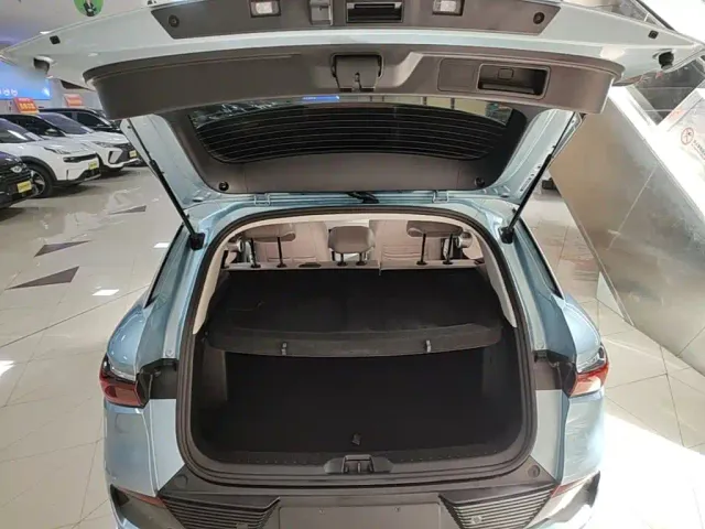 BYD Yuan PLUS — Фото автомобиля 18