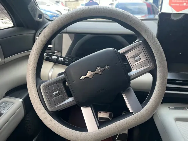 BYD FangChengBao Titanium 7 — Фото автомобиля 9