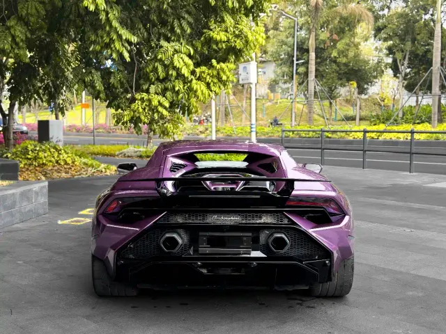 Lamborghini Huracan — Фото автомобиля 9