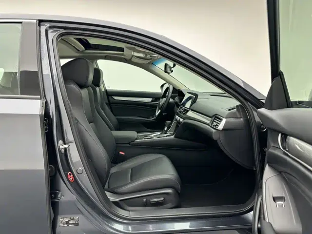 Honda Accord — Фото автомобиля 24