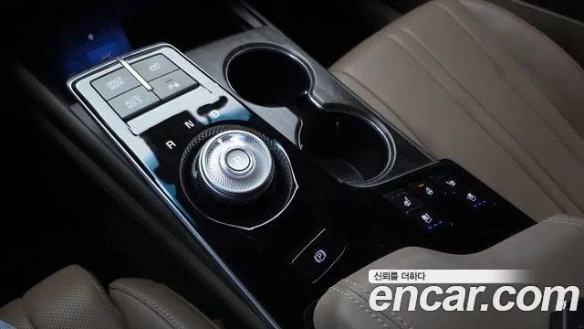 Kia K8 K8 Hybrid — Фото автомобиля 9