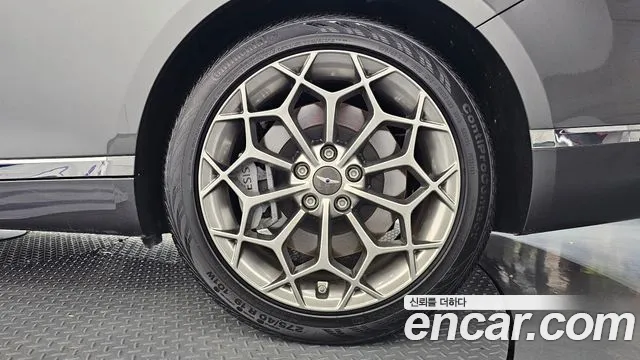Genesis G80 RG3 — Фото автомобиля 6