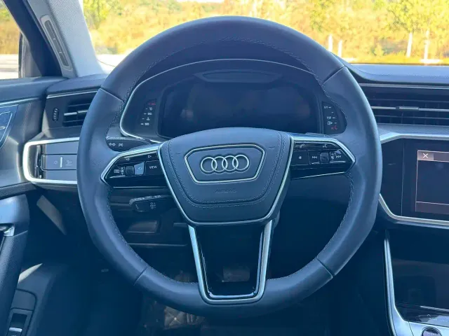 Audi A6L — Фото автомобиля 10