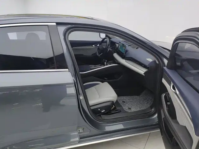 Geely Xingrui — Фото автомобиля 8