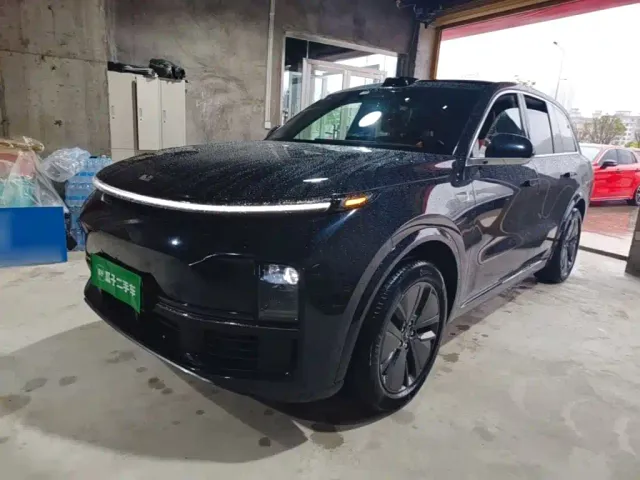 Фотография автомобиля — Li Auto L8