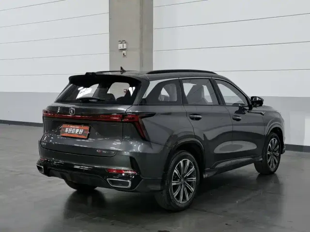 Changan CS75 Plus — Фото автомобиля 2