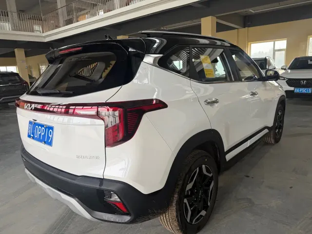 Kia Seltos — Фото автомобиля 7