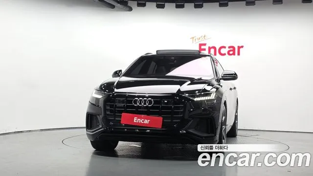 Audi Q8 50 TDI quattro Premium — Фото автомобиля 3