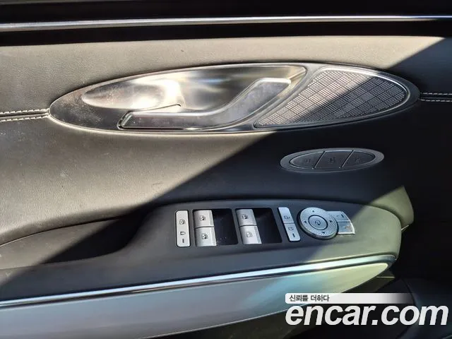 Genesis GV70 Electrified — Фото автомобиля 14