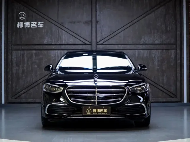Mercedes-Benz S-Class — Фото автомобиля 2