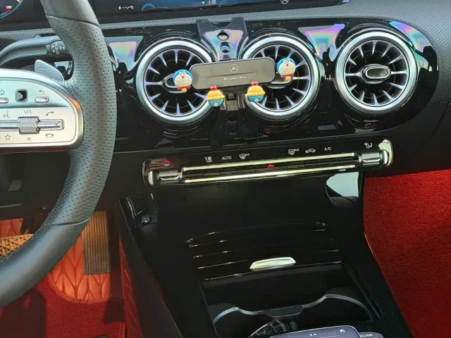 Mercedes-Benz A-Class — Фото автомобиля 15