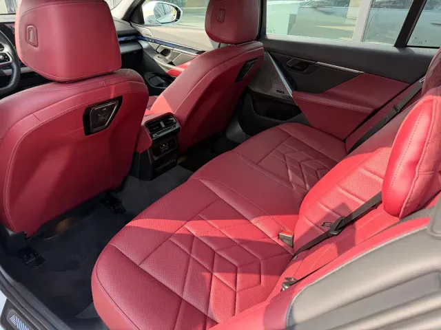 BMW 5 Series — Фото автомобиля 16