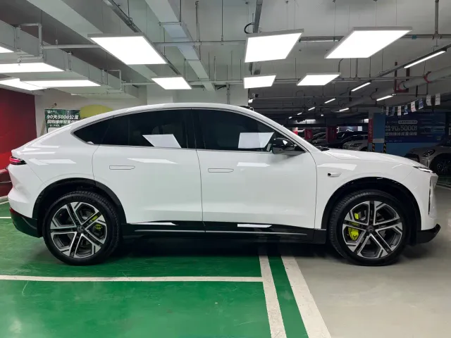 Nio EC6 — Фото автомобиля 4