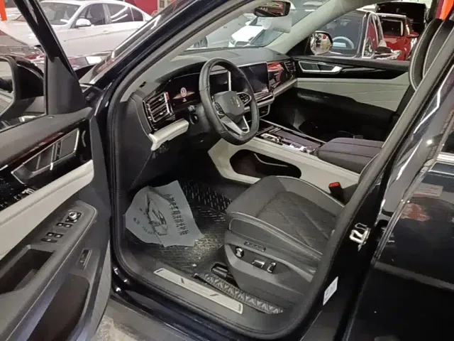 Volkswagen Teramont — Фото автомобиля 15