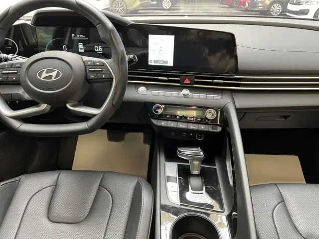 Hyundai Elantra — Фото автомобиля 6