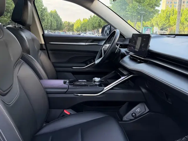 Haval H6 — Фото автомобиля 10