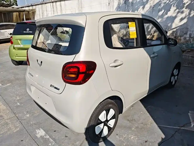 Wuling Hongguang Mini EV — Фото автомобиля 6
