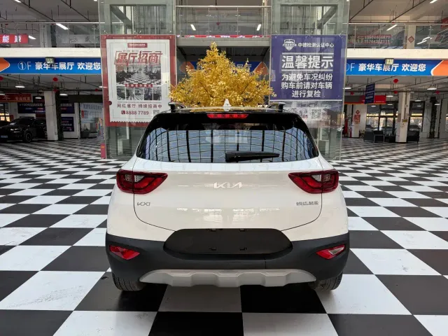 Kia KX1 — Фото автомобиля 5
