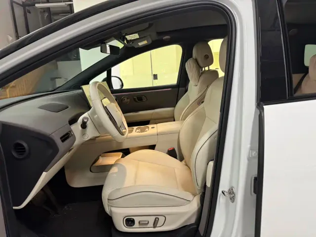 Li Auto i6 — Фото автомобиля 10