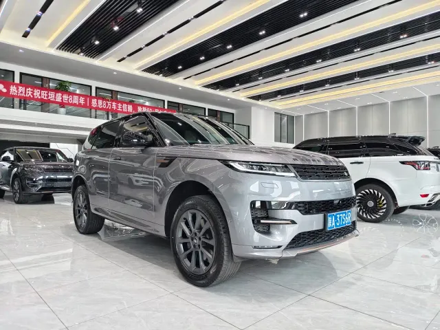 Land Rover Range Rover Sport — Фото автомобиля 3