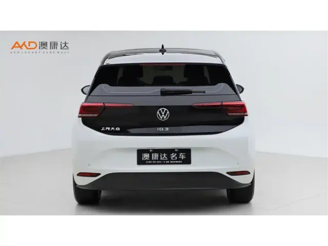 Volkswagen ID.3 — Фото автомобиля 4