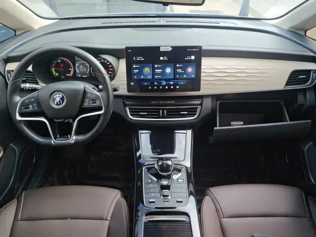 BYD Song MAX — Фото автомобиля 12