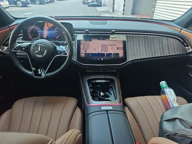 Mercedes-Benz E-Class — Фото автомобиля 13
