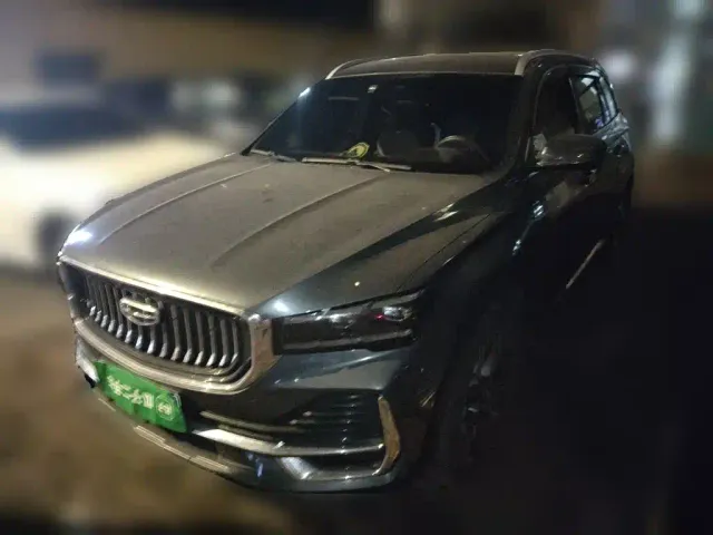 Фотография автомобиля — Geely Xingyue L