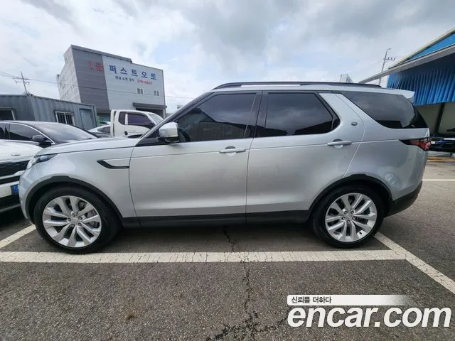 Land Rover Discovery — Фото автомобиля 3