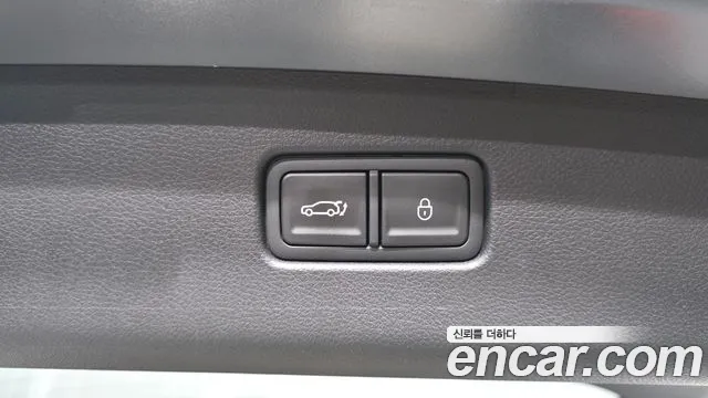 Genesis GV70 2.5T Бензин 2WD — Фото автомобиля 25