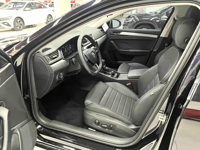 Škoda Superb 2024 TSI280 DSG Premium Edition — Фото автомобиля 7